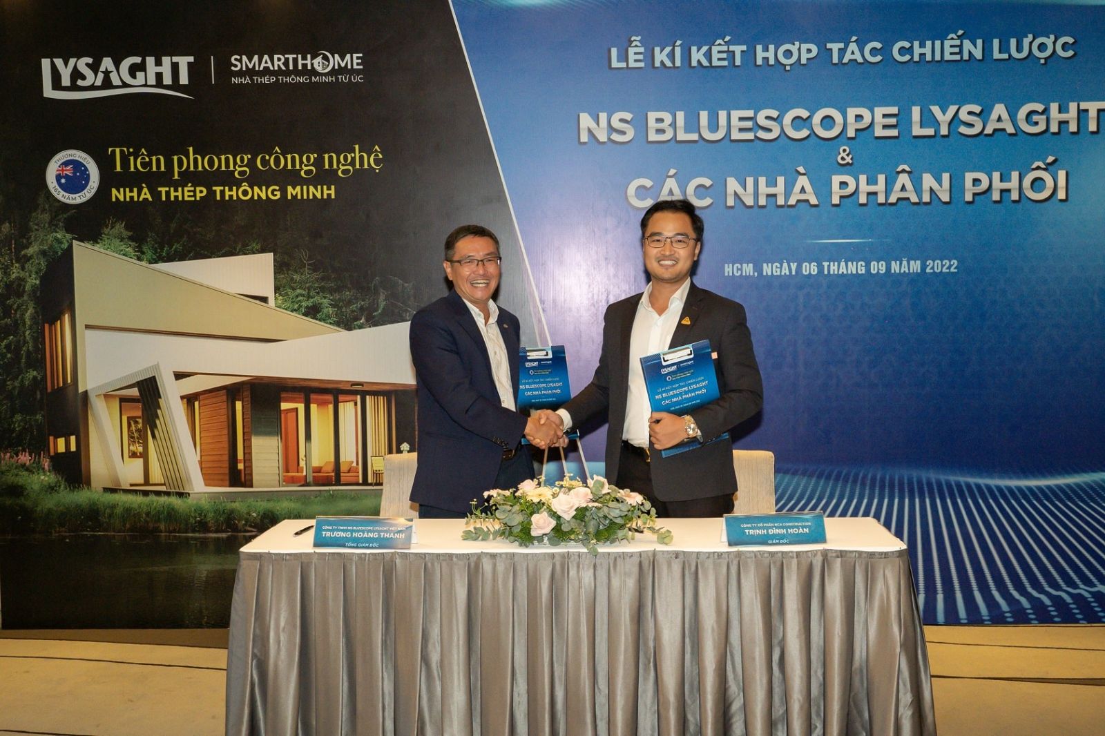 Trịnh Đình Hoàn - Đại diện NCA Cons bắt tay hợp tác chiến lược với đại diện NS BlueScope Lysaght Việt Nam